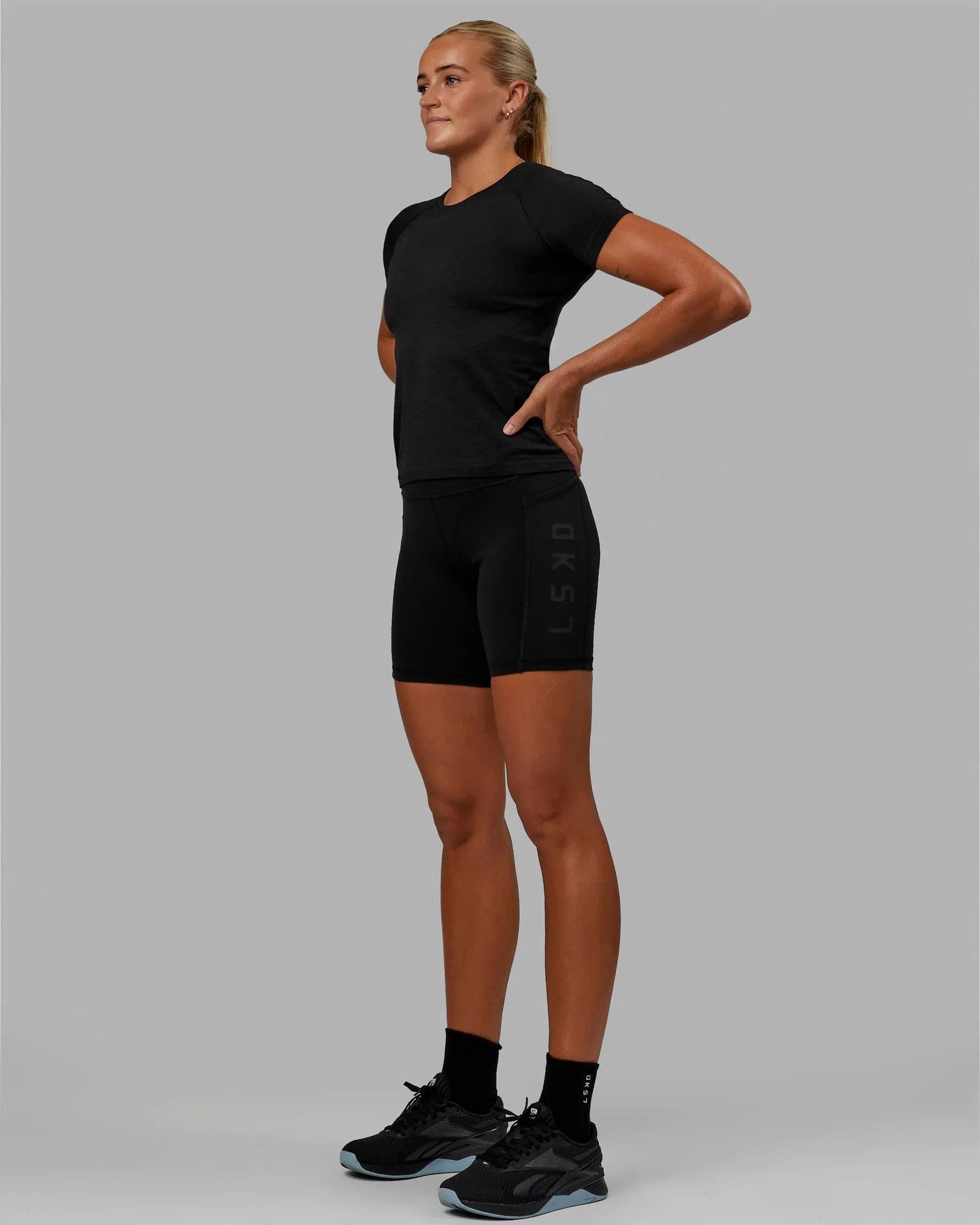 AeroFLX  Seamless Tee - Black Marl