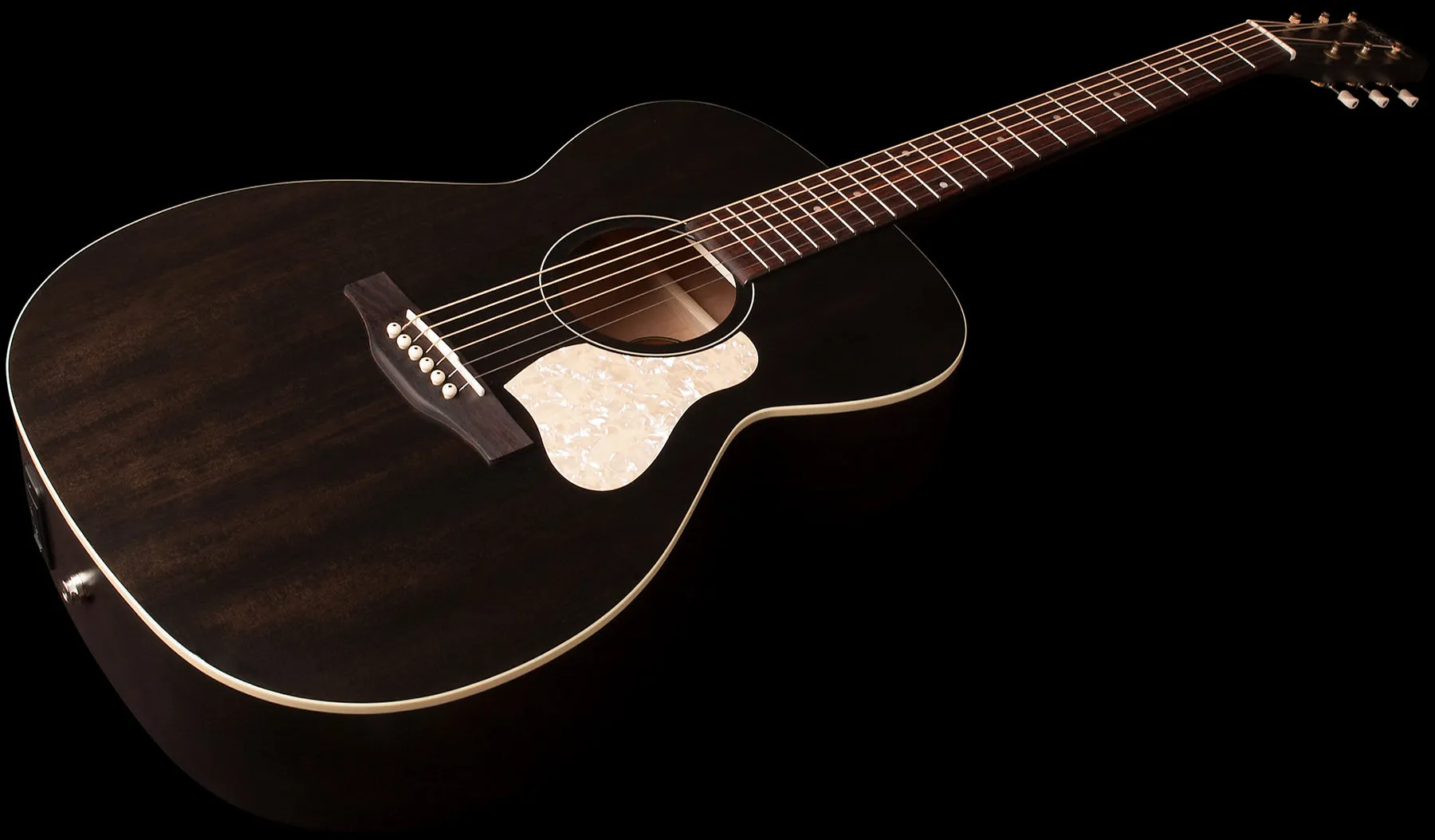 Art & Lutherie 045563 Concert Hall Legacy Faded Black Acoustic Guitar