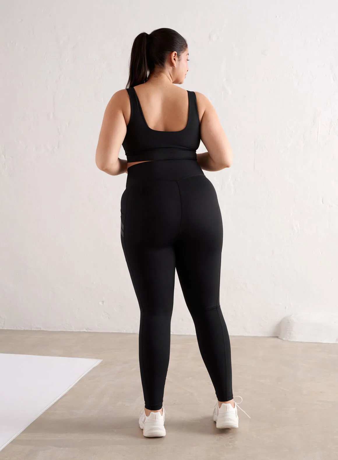 Black High Support Ribbed Bra