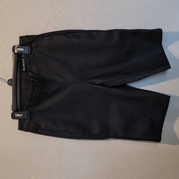BLANKNYC DE JA BOO Shorts Faux Leather Bermuda Walking Shorts Size: 26