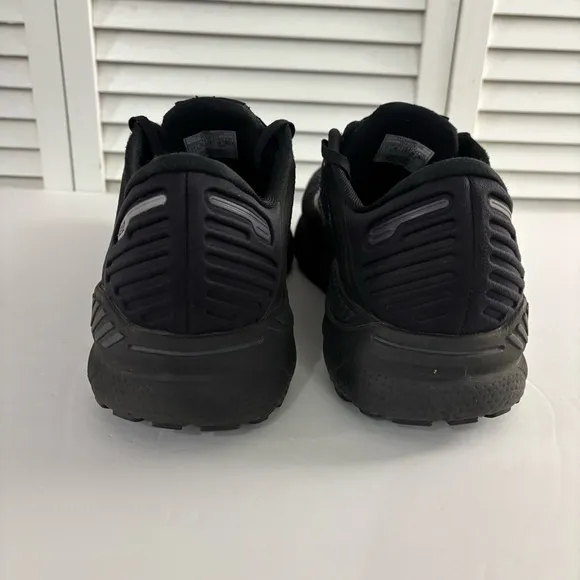 Brooks Adrenaline Gts 22 Lighter Cushion Runner Mens Sneaker Black US 11