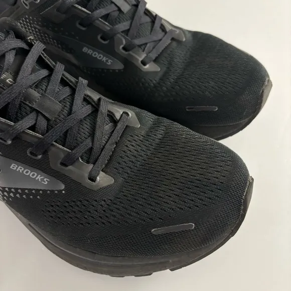 Brooks Adrenaline Gts 22 Lighter Cushion Runner Mens Sneaker Black US 11
