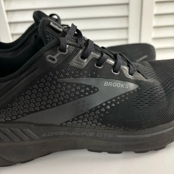 Brooks Adrenaline Gts 22 Lighter Cushion Runner Mens Sneaker Black US 11
