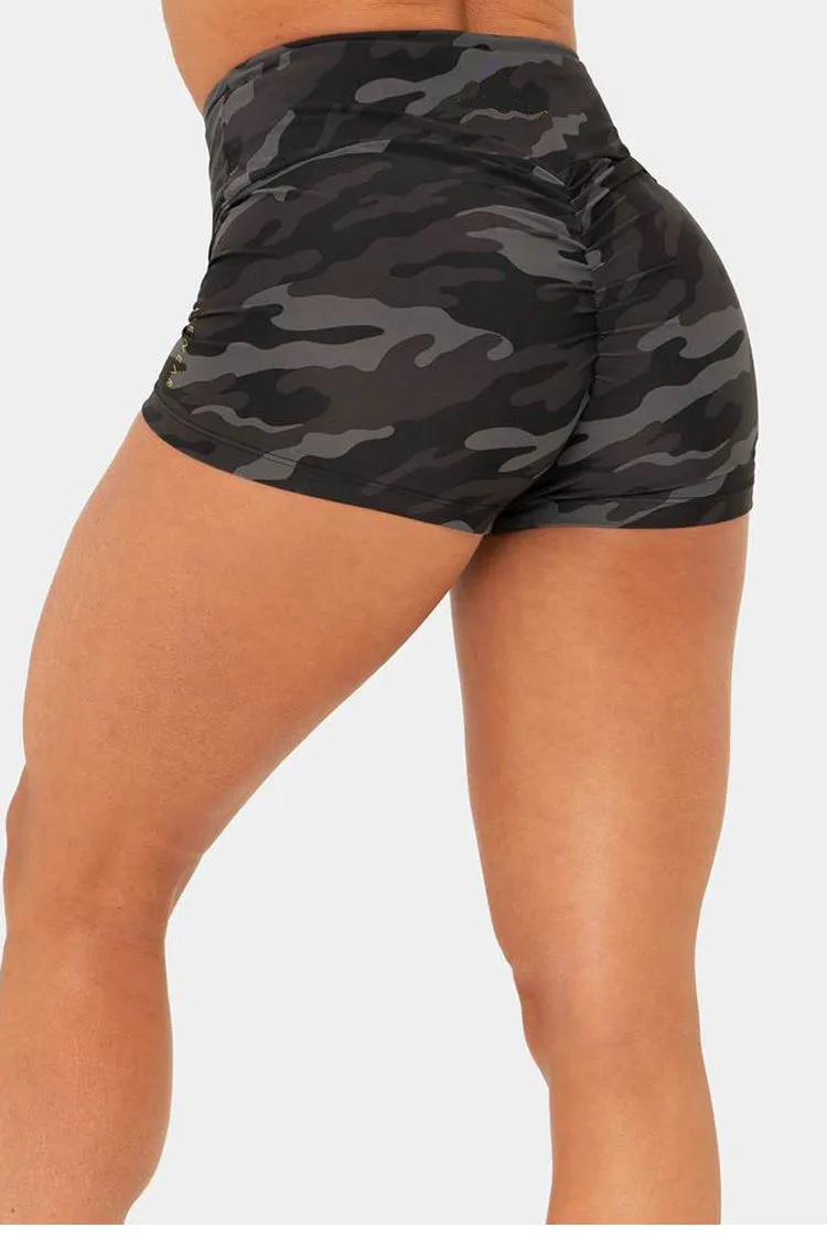 CAMO SCRUNCH BUM Shorts