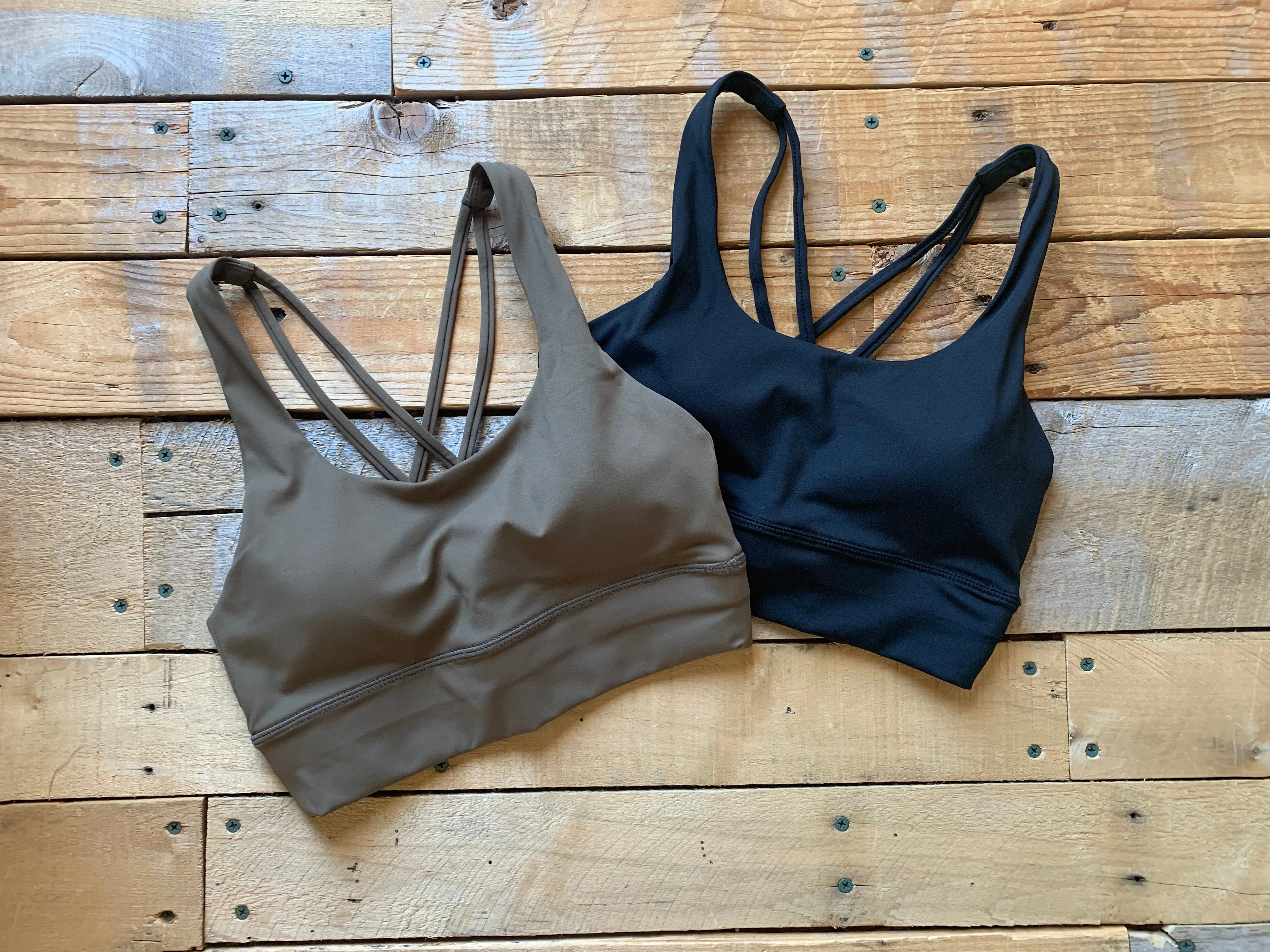 criss-cross sports bra with padding | 2 colors