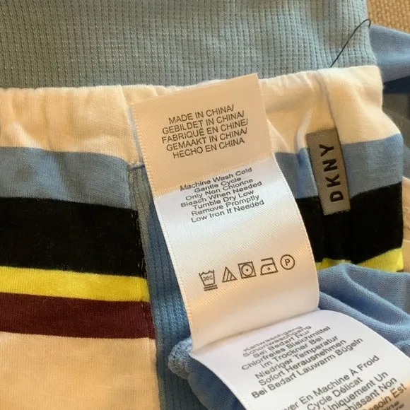 DKNY Pajama Set - Jersey Material SZ M = US 6 NWT