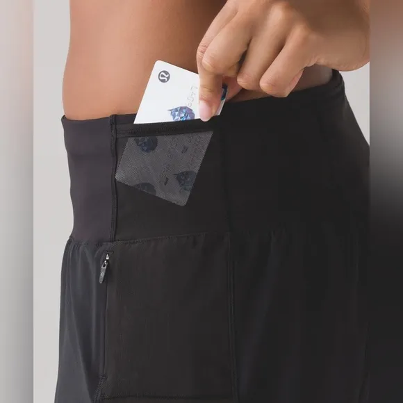 EUC Lululemon Mind Over Miles Short in Black
