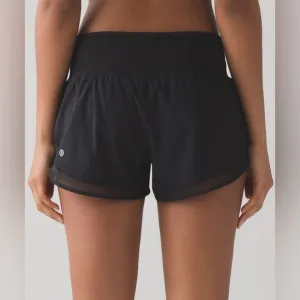 EUC Lululemon Mind Over Miles Short in Black