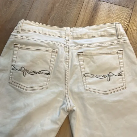 Jordache Bermuda shorts stretch white cut offs white embellished fringe size 9