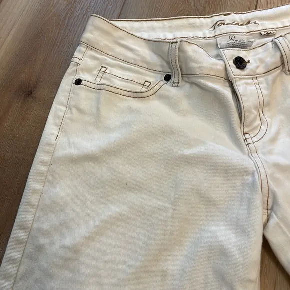 Jordache Bermuda shorts stretch white cut offs white embellished fringe size 9