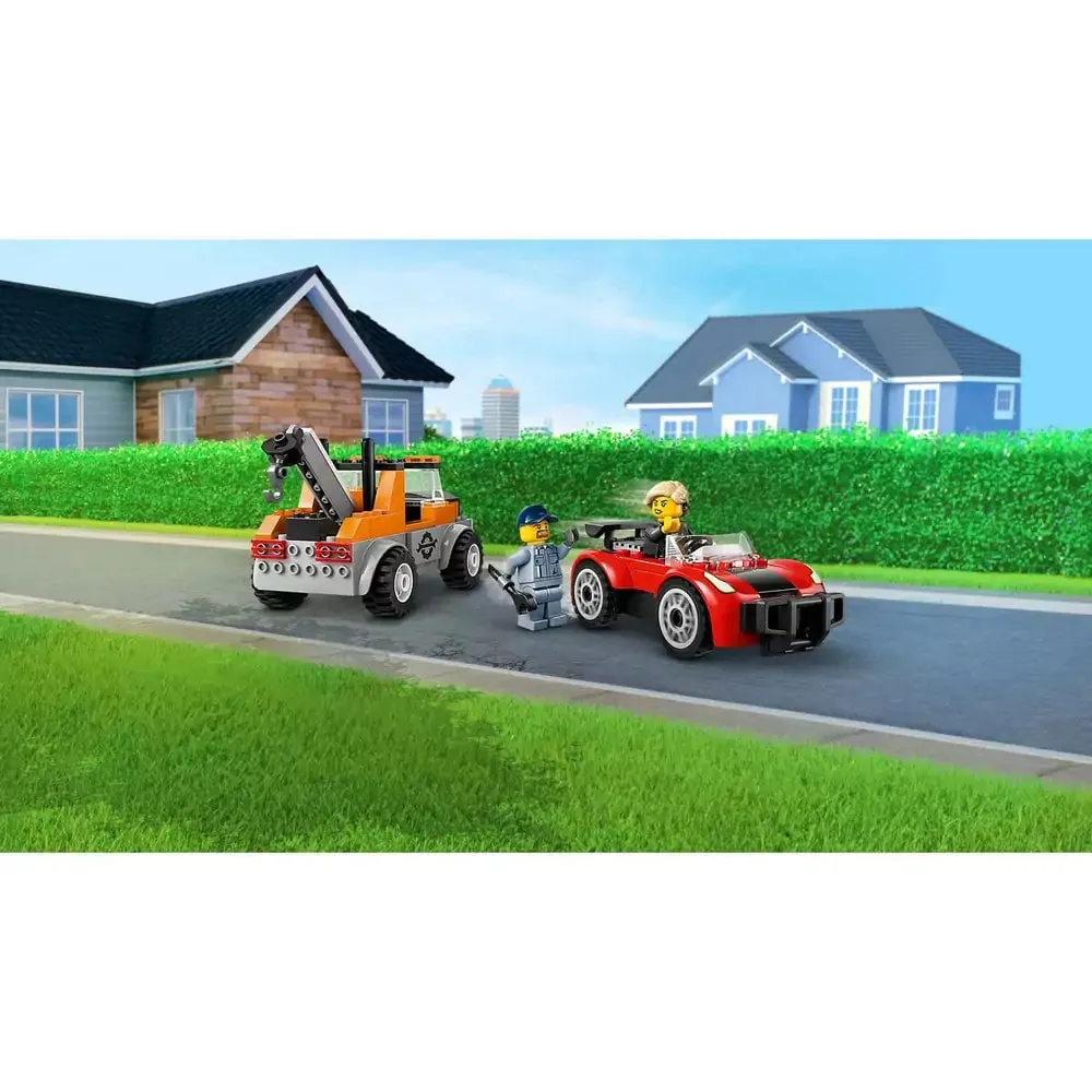 LEGO City -  Camioneta de tractare si masina sport 60435, 101 piese