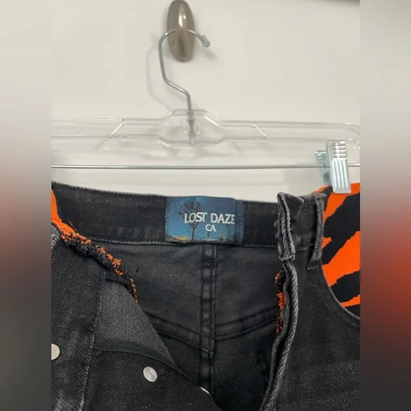Like New! Lost Daze CA - Shorts