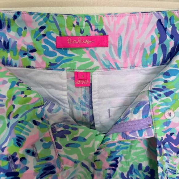 Lilly Pulitzer Kaden Stretch Bow Short Size 4 Style 005433 in Shell of a Party