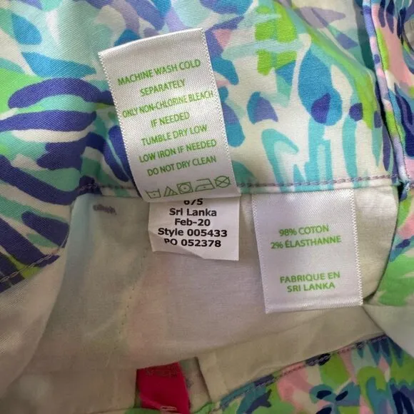 Lilly Pulitzer Kaden Stretch Bow Short Size 4 Style 005433 in Shell of a Party