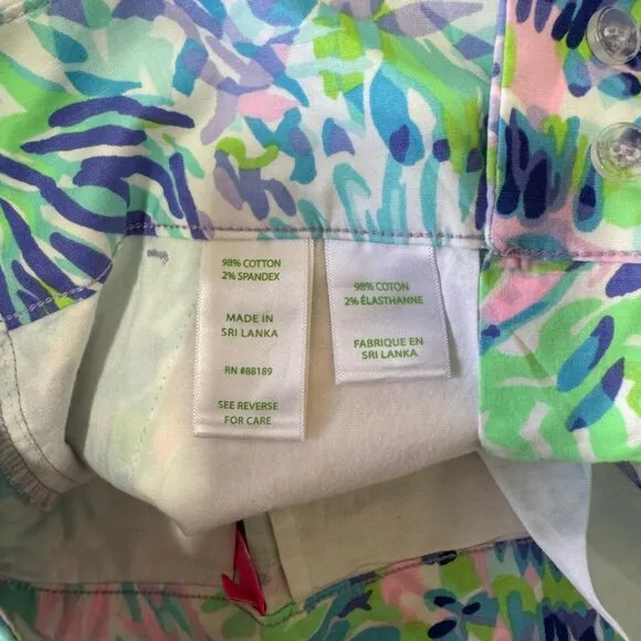 Lilly Pulitzer Kaden Stretch Bow Short Size 4 Style 005433 in Shell of a Party