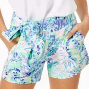 Lilly Pulitzer Kaden Stretch Bow Short Size 4 Style 005433 in Shell of a Party