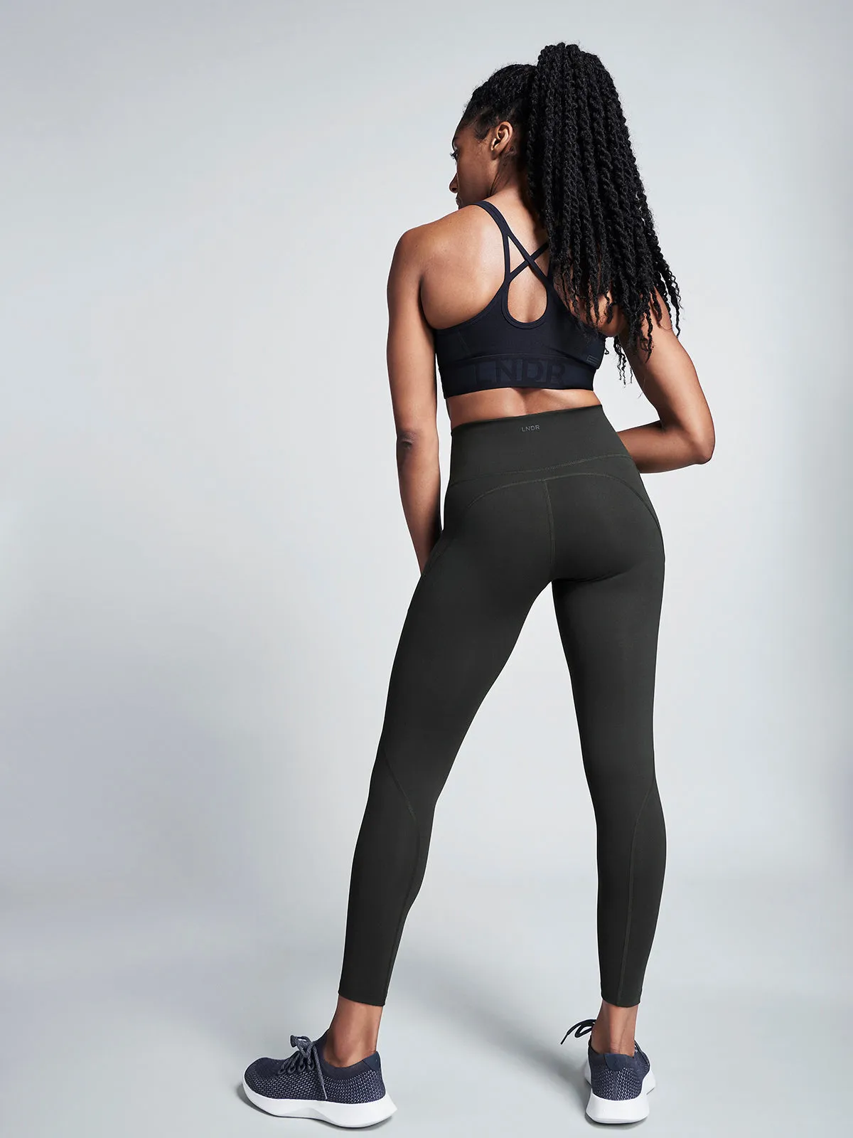 LIMITLESS Sports Bra Black