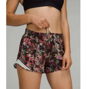 Lululemon Hotty Hot Low-Rise LinedShort 4&quot;Stencil Blossom Multi Sheer Blue 6