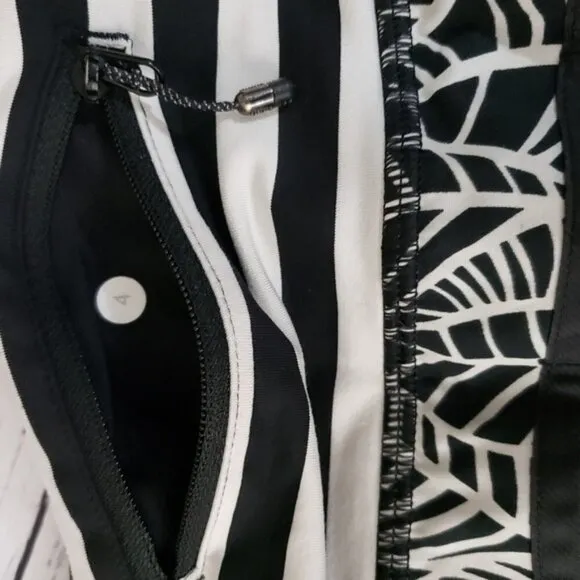 Lululemon Run Times Short 4 Way Stretch Size 4