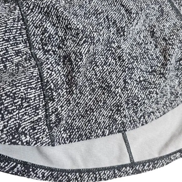 Lululemon Speed Up Short Trail 2.5&quot; Twill Print Ice Grey Black SZ 8