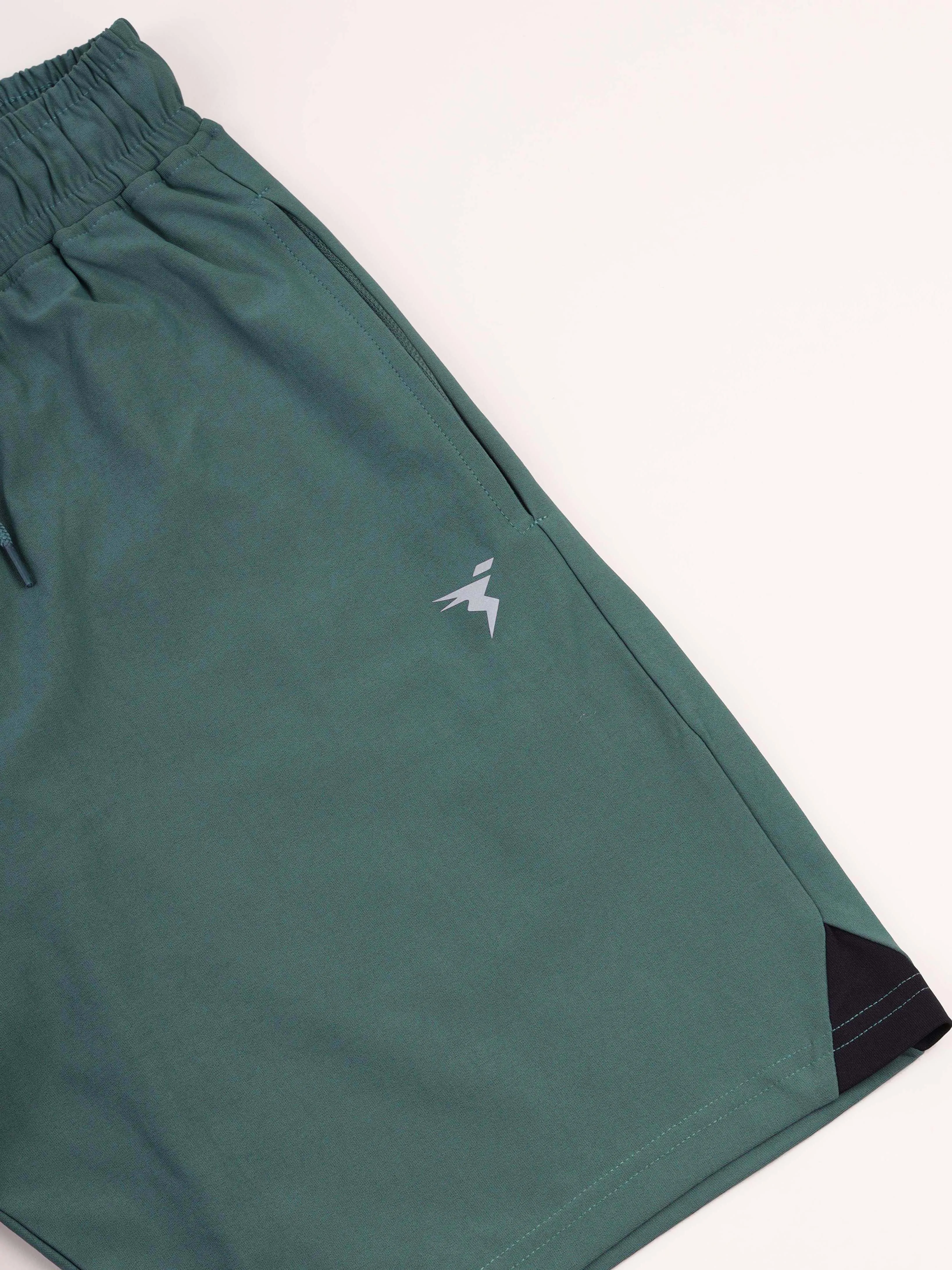 Men Solid Slim Fit Shorts with ELASTO LITE