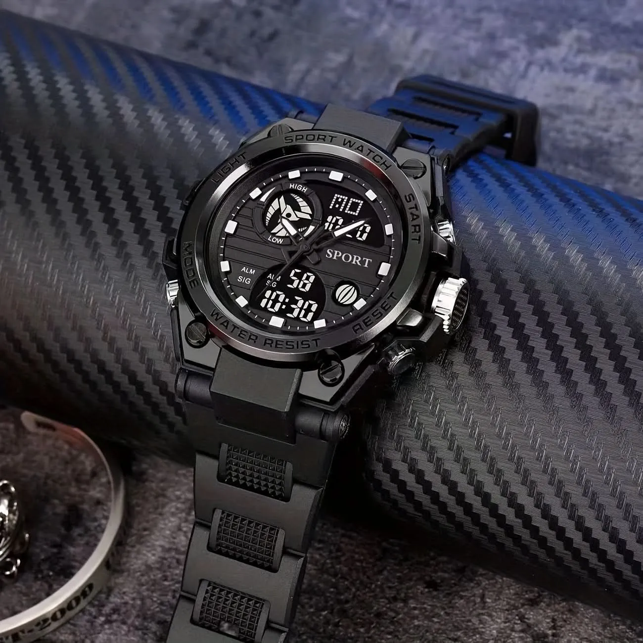 Men's Multifunctional Sports Watch - Water-Resistant Dual Display