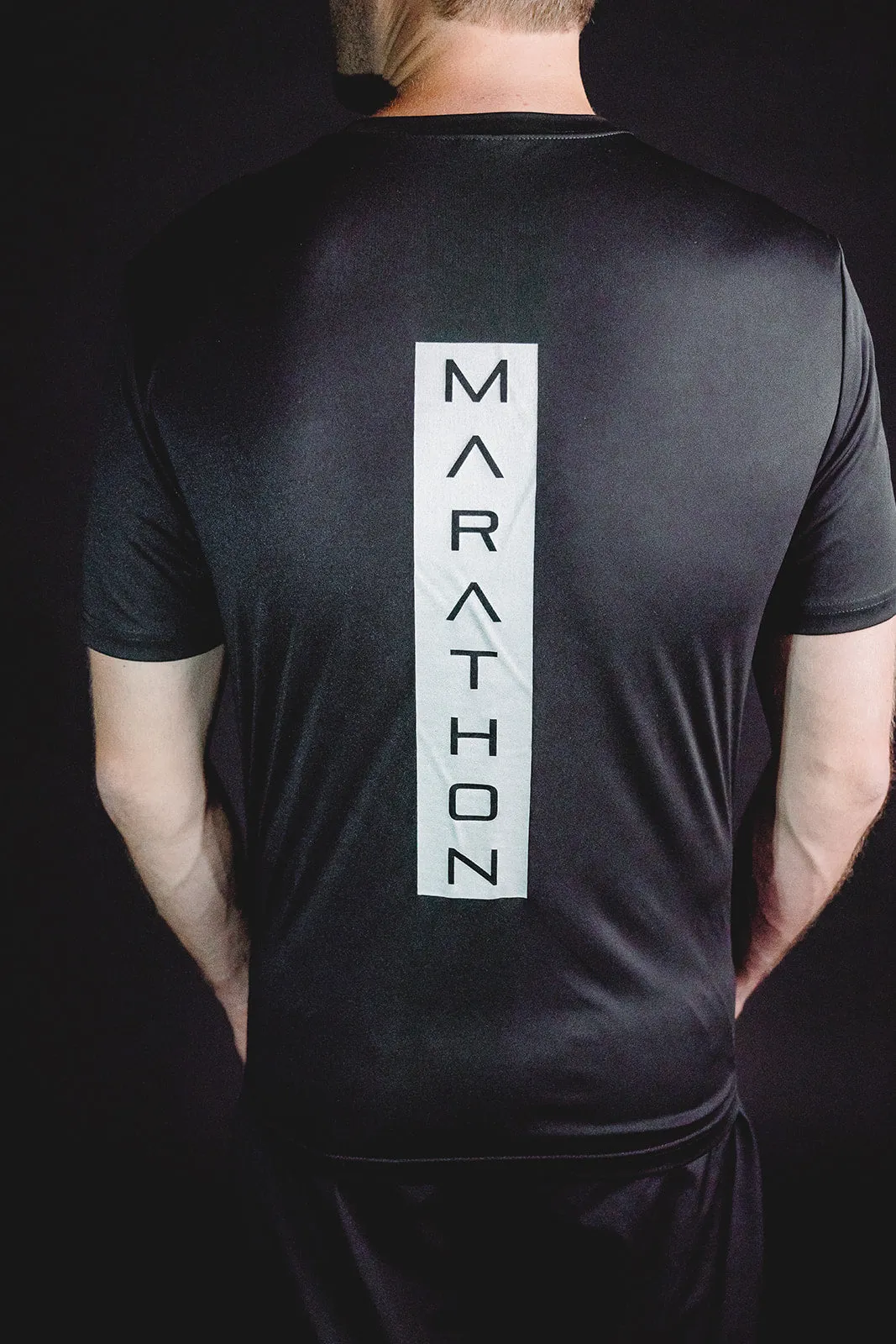 MEN'S REFLECTIVE MARATHON PERFORMANCE T-SHIRT