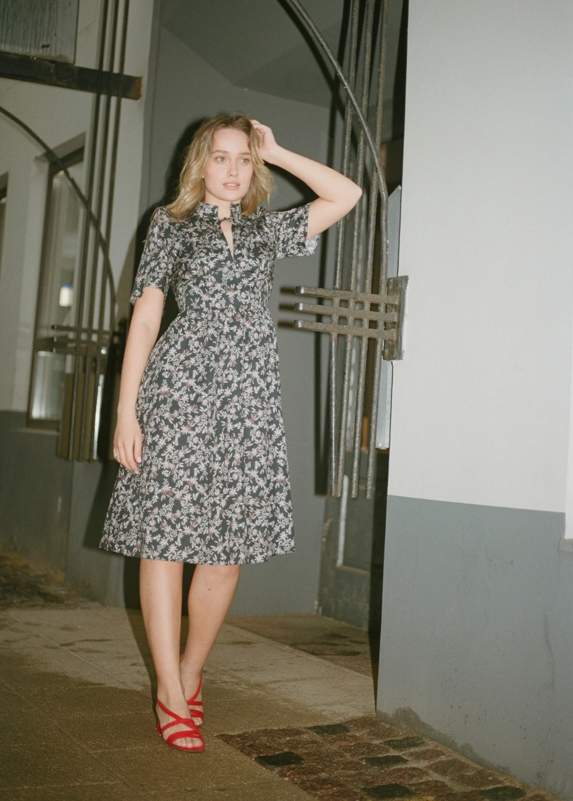 Naomi High Neck Dress / Lightweight Cotton