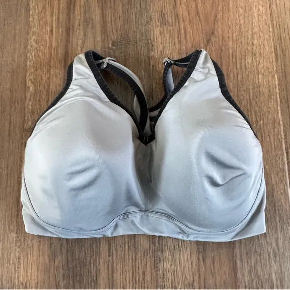 Natori Yogi Underwire Sports Bra in Grey SZ 36DDD