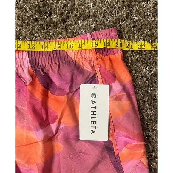 NEW Athleta Womens Shorts 2x Pink Printed Mesh Racer Run Mid Rise 4&quot;