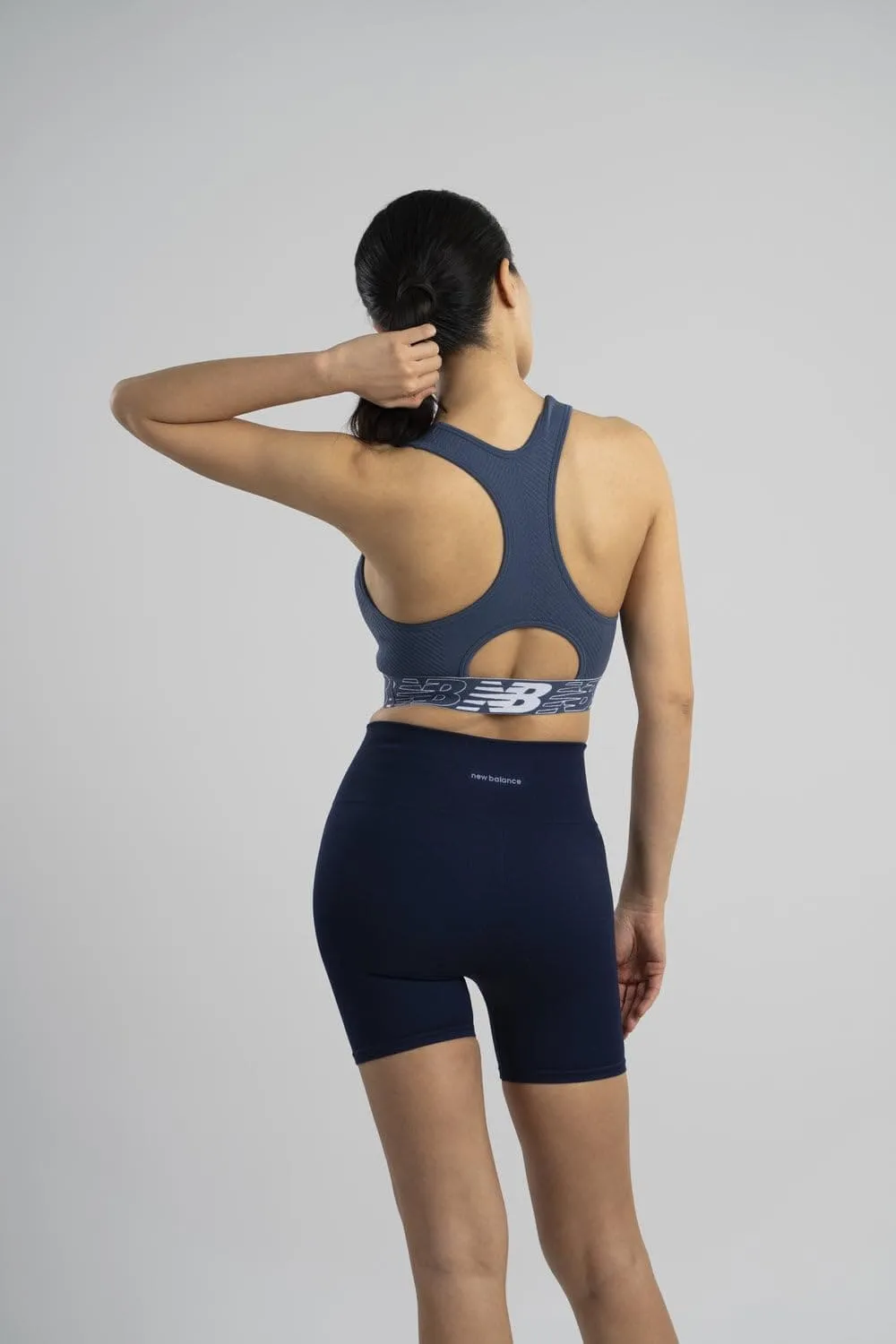 New Balance Womens Seamless Wirefree, Racerback Sports Bra with Removable Pads, Bottom Band with Logo, Camo Magnet