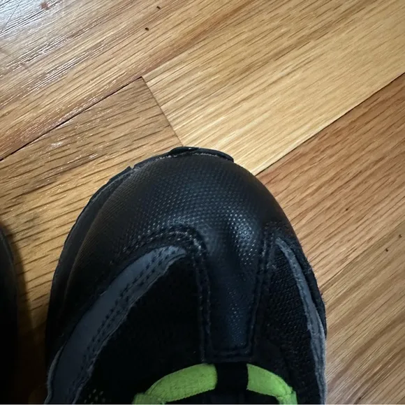 Nike Air Max 95 Volt/Black Big Kids size 3 GUC green black grey 1995 Retro