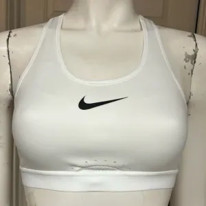 Nike Athletic/Athleisure Sports Bra/Top, NWT