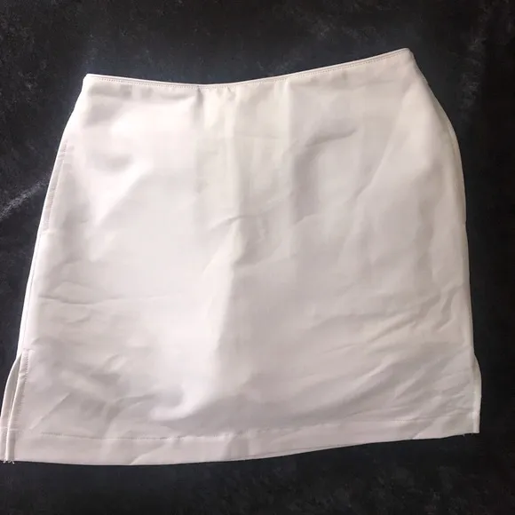 NWOT Vineyard Vines Golfing Skirt/Skork sz 2