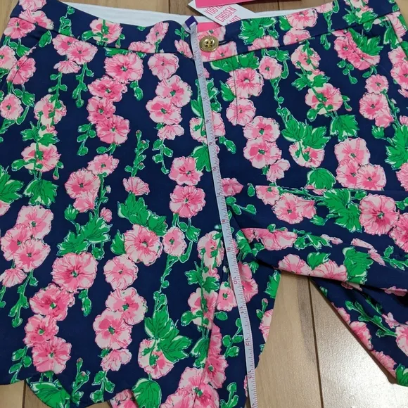 NWT! Lilly Pulitzer Darci Knit Shorts Oyster Bay Navy De Vine Size 6