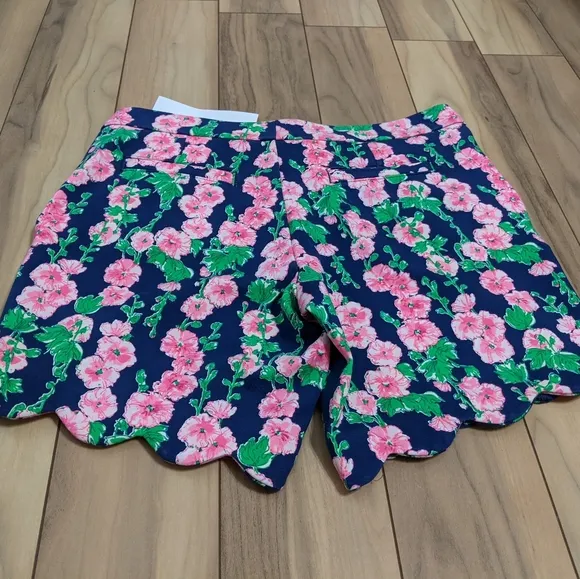 NWT! Lilly Pulitzer Darci Knit Shorts Oyster Bay Navy De Vine Size 6