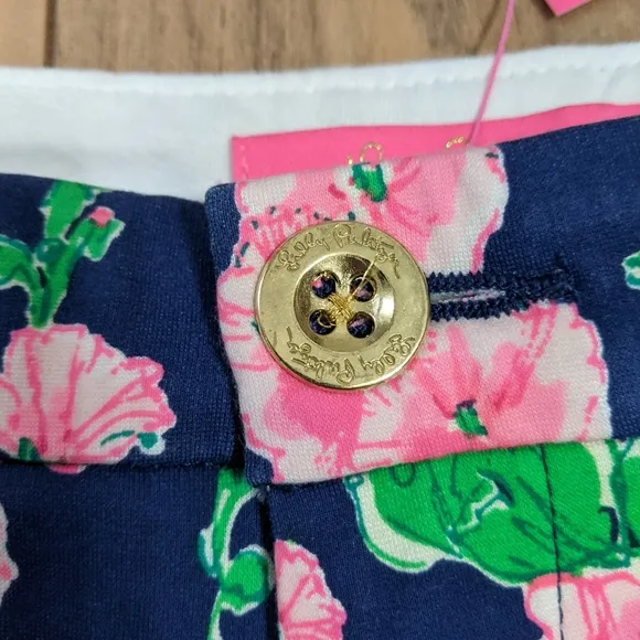 NWT! Lilly Pulitzer Darci Knit Shorts Oyster Bay Navy De Vine Size 6