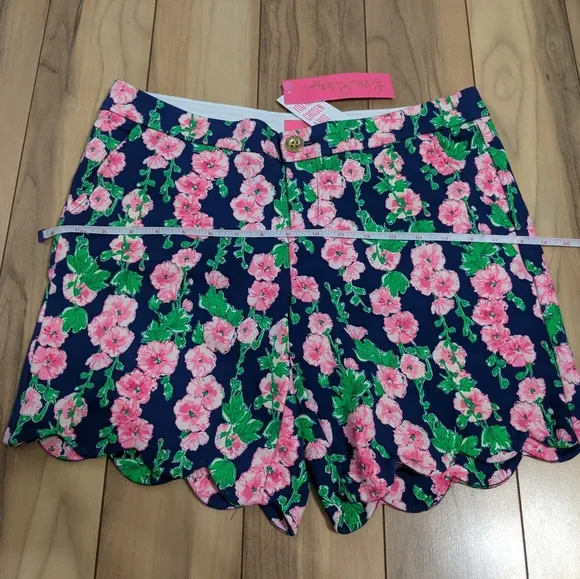 NWT! Lilly Pulitzer Darci Knit Shorts Oyster Bay Navy De Vine Size 6