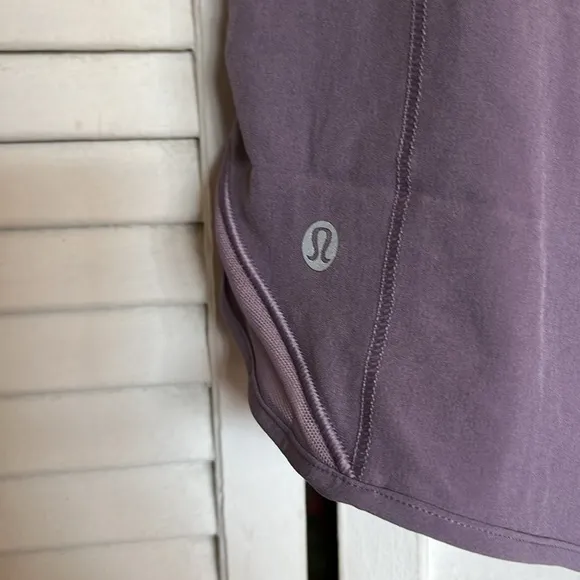 NWT Lululemon Hotty Hot High-Rise Lined Short 4&quot; Sz 12