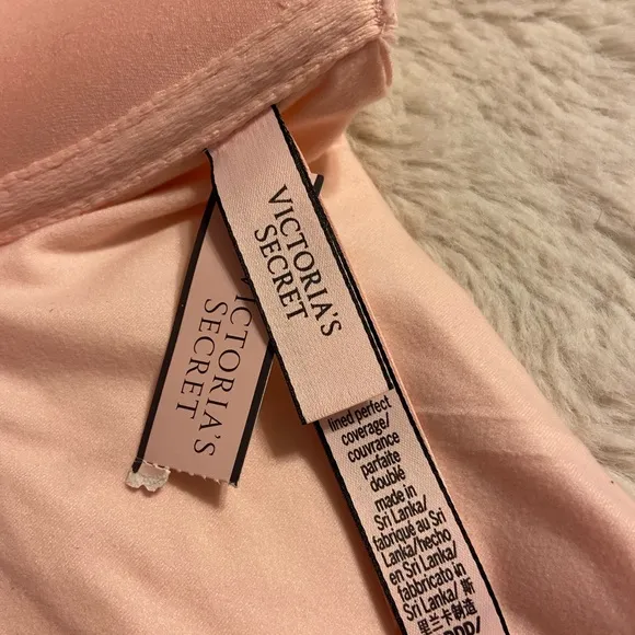 NWT!Victoria Secret lightly lined racerback full coverage 40DDD bra front close