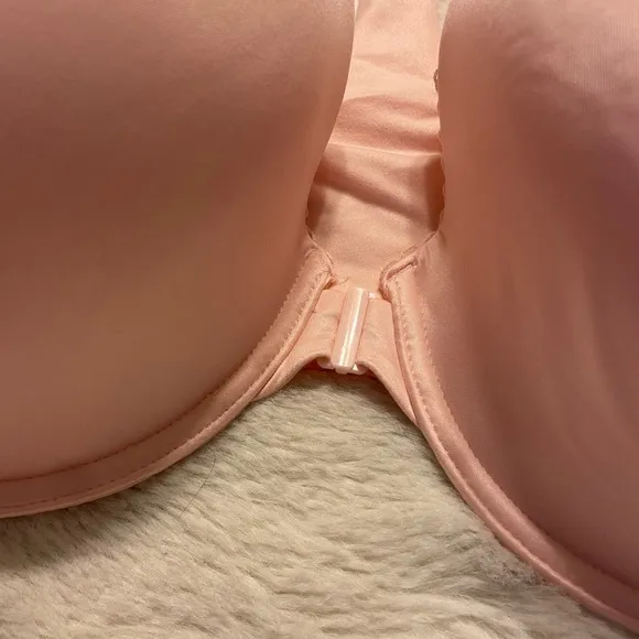 NWT!Victoria Secret lightly lined racerback full coverage 40DDD bra front close