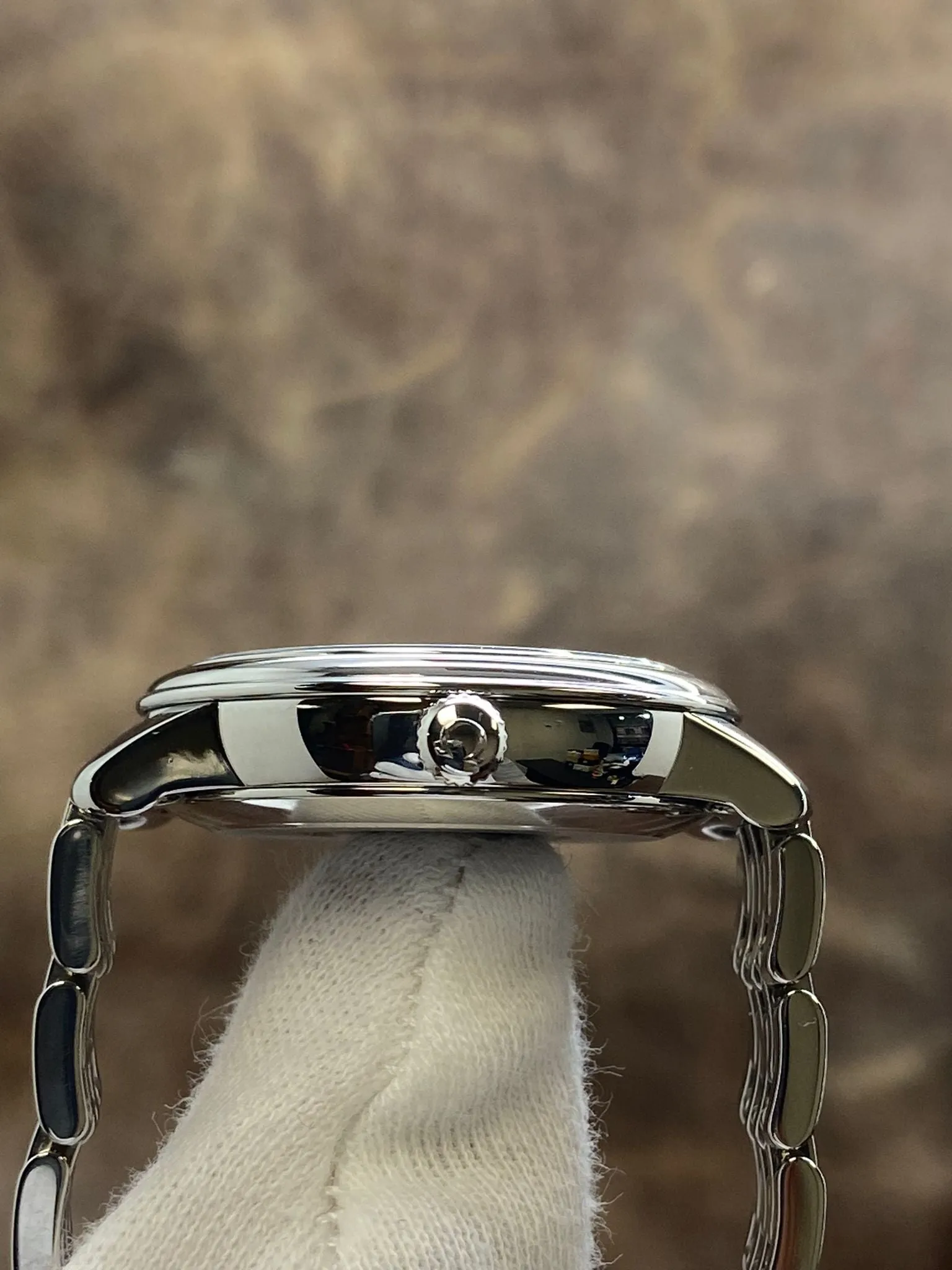 Omega De Ville Prestige 424.10.33.20.53.001 Blue Diamond Dial Automatic Women's Watch
