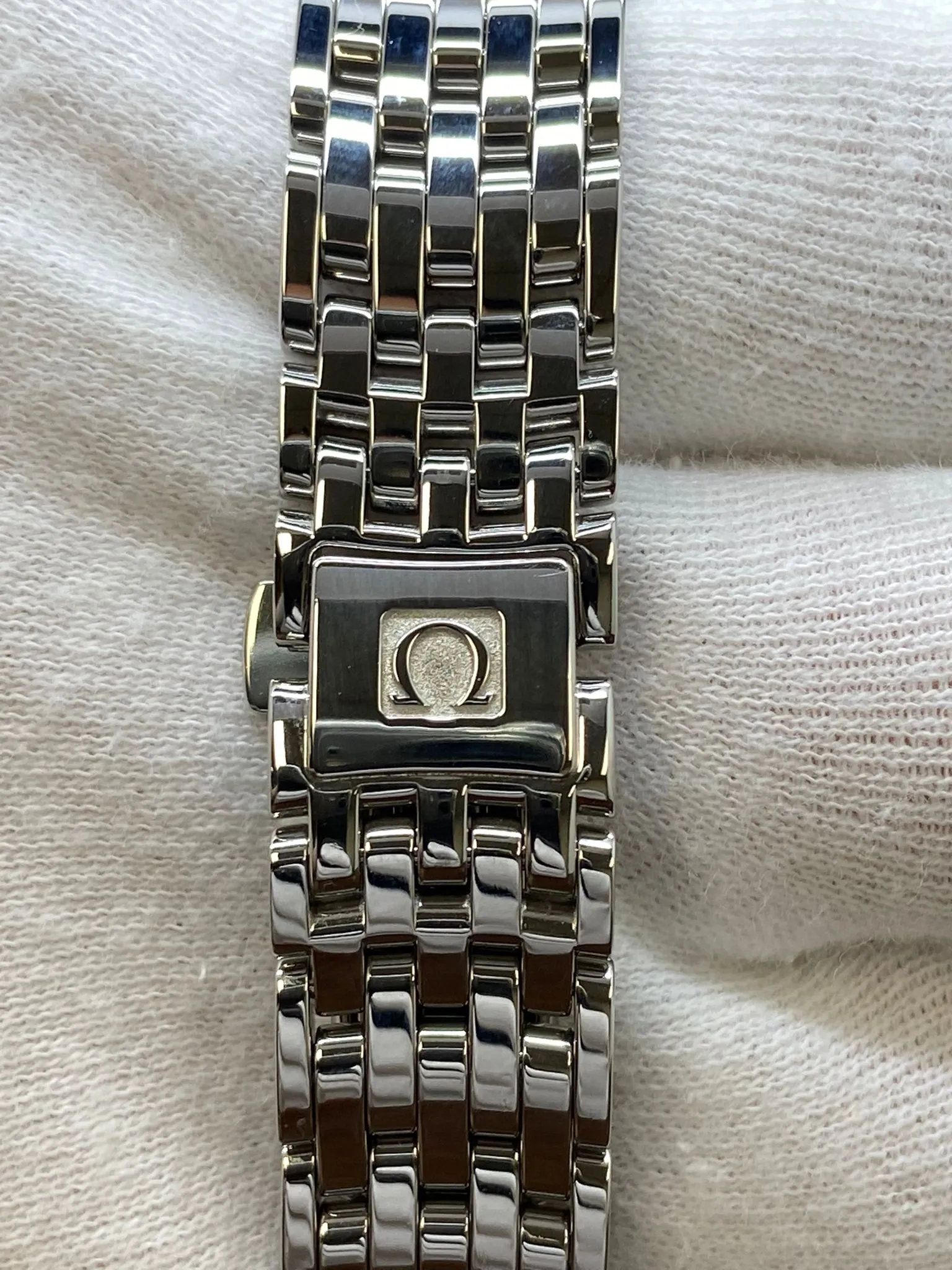 Omega De Ville Prestige 424.10.33.20.53.001 Blue Diamond Dial Automatic Women's Watch