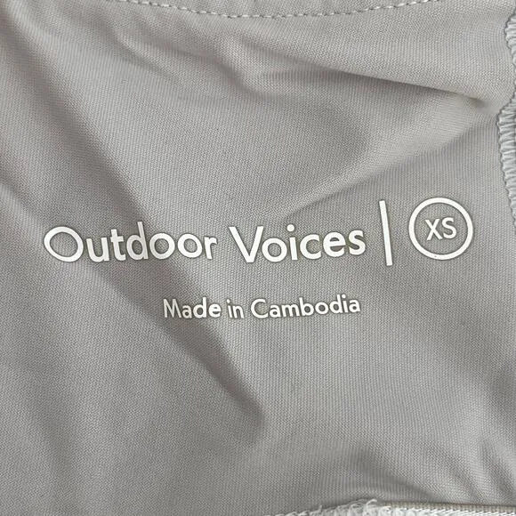 Outdoor Voices Doing Things White Cloud Polka Dot Sports Bra Sporty Athletic XS