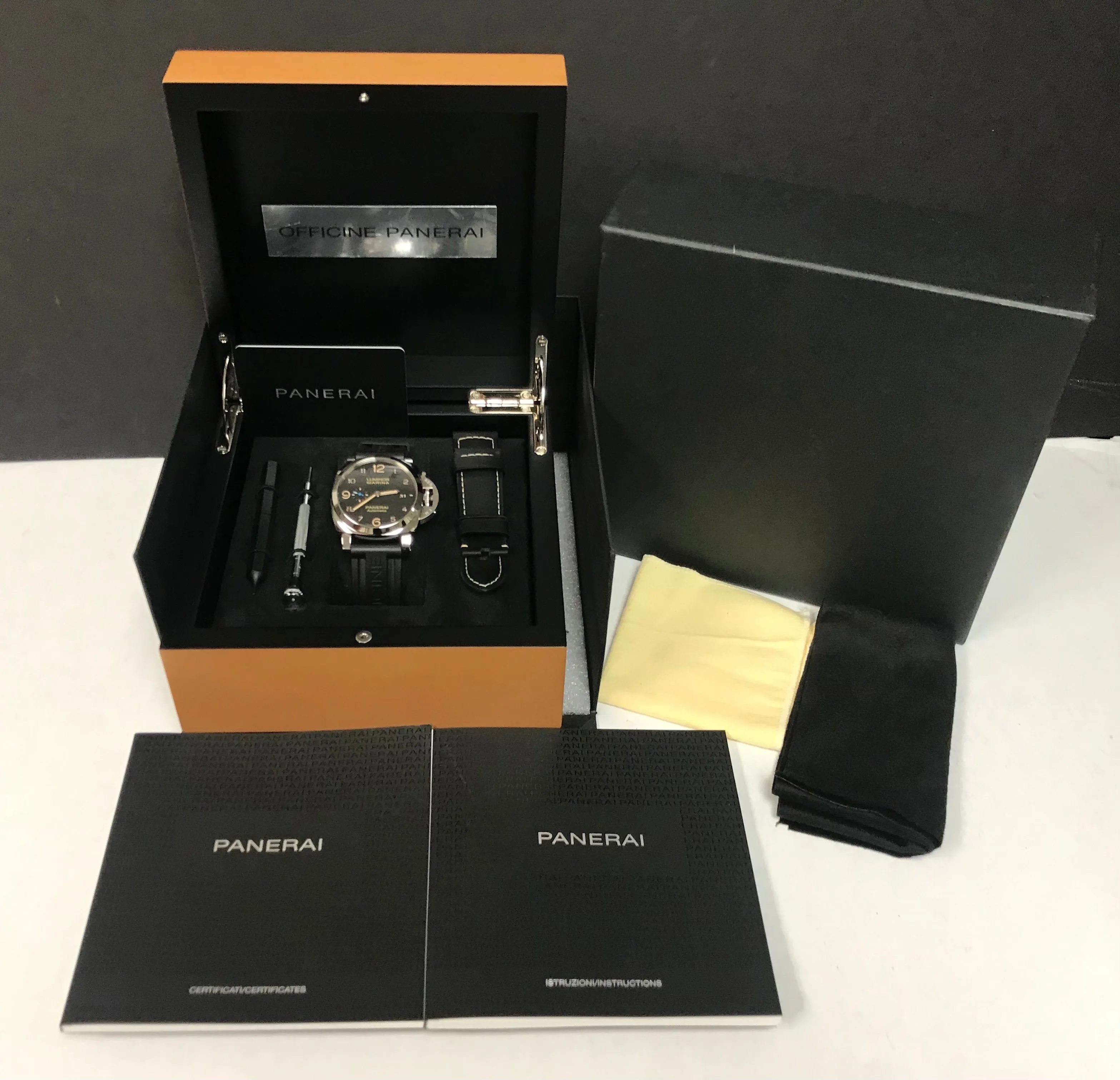 Panerai Luminor Marina 1950 3 Days PAM01359 Black Dial Automatic Men's Watch