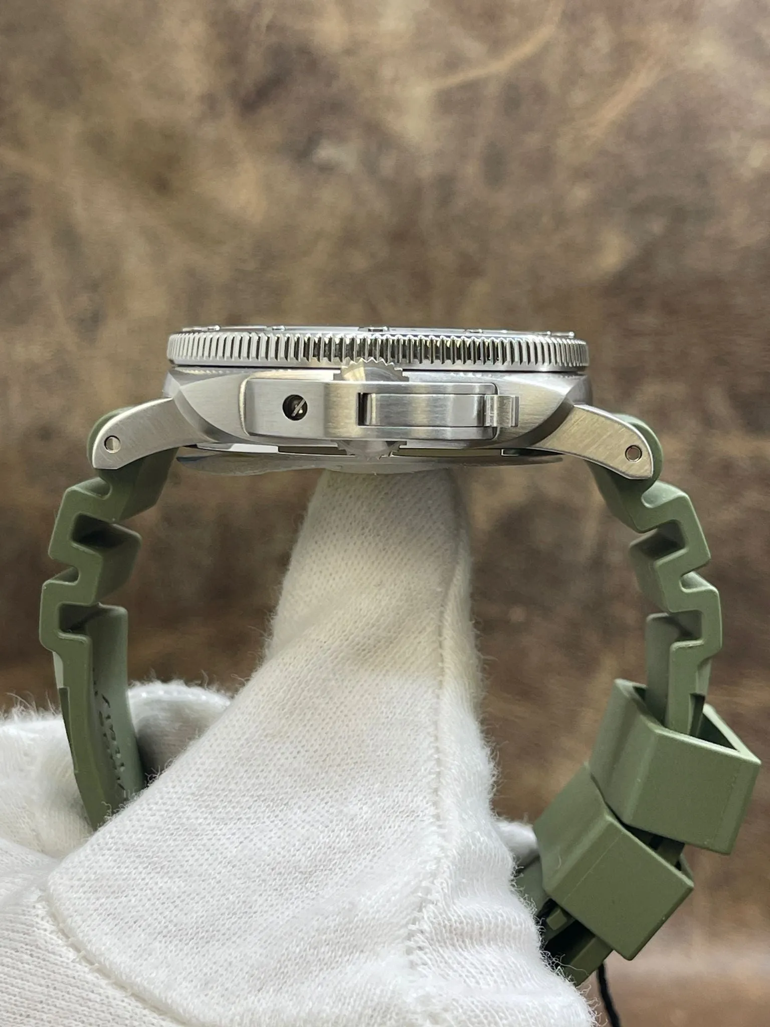 Panerai Luminor Submersible QuarantaQuattro BNIB 24' PAM01226 White Dial Automatic Men's Watch