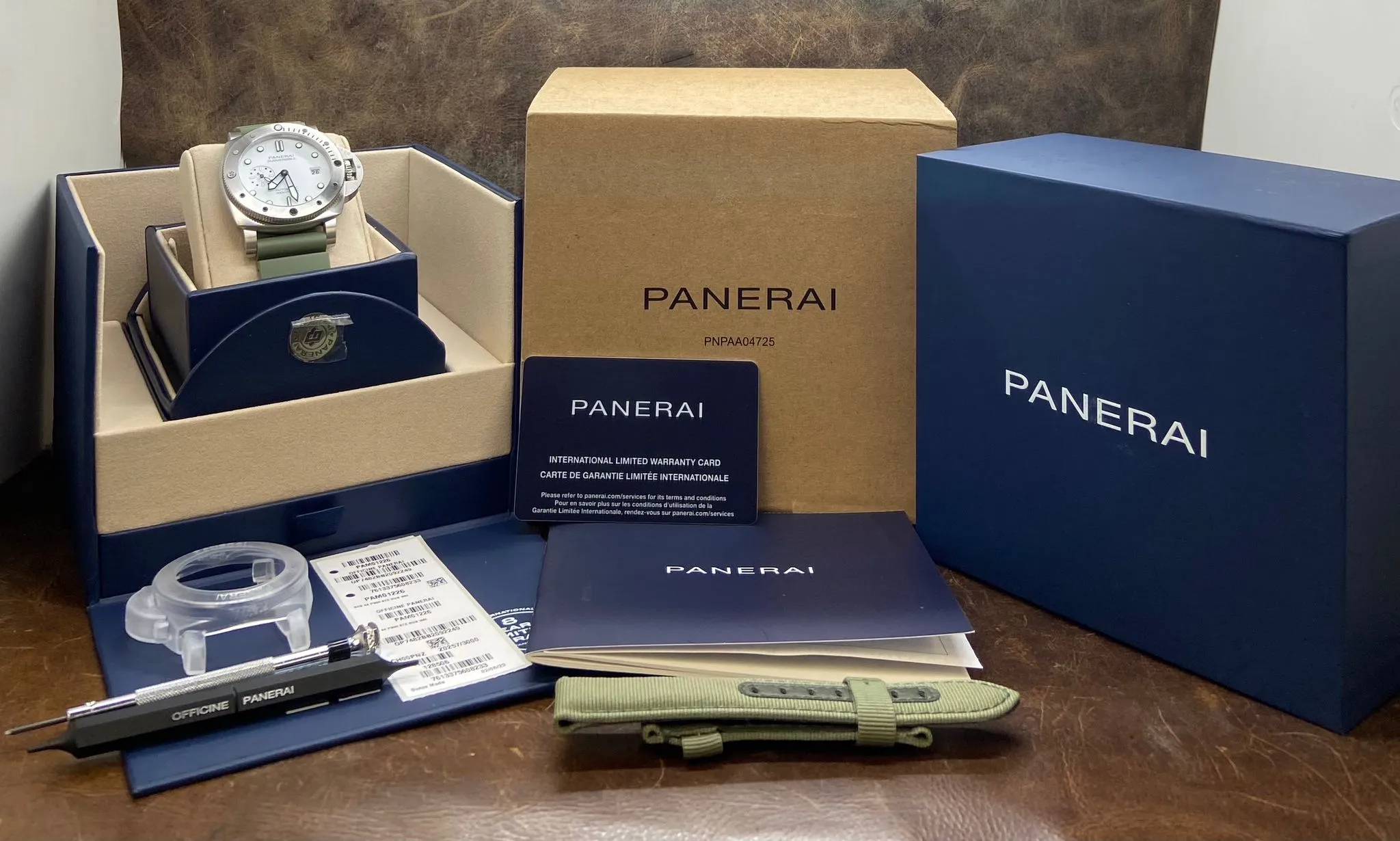 Panerai Luminor Submersible QuarantaQuattro BNIB 24' PAM01226 White Dial Automatic Men's Watch