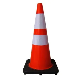 Reflective Traffic Cone 750mm PE   Rubber - 21110103