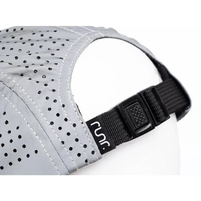 Runr Lumos Reflective Technical Running Hat - Silver