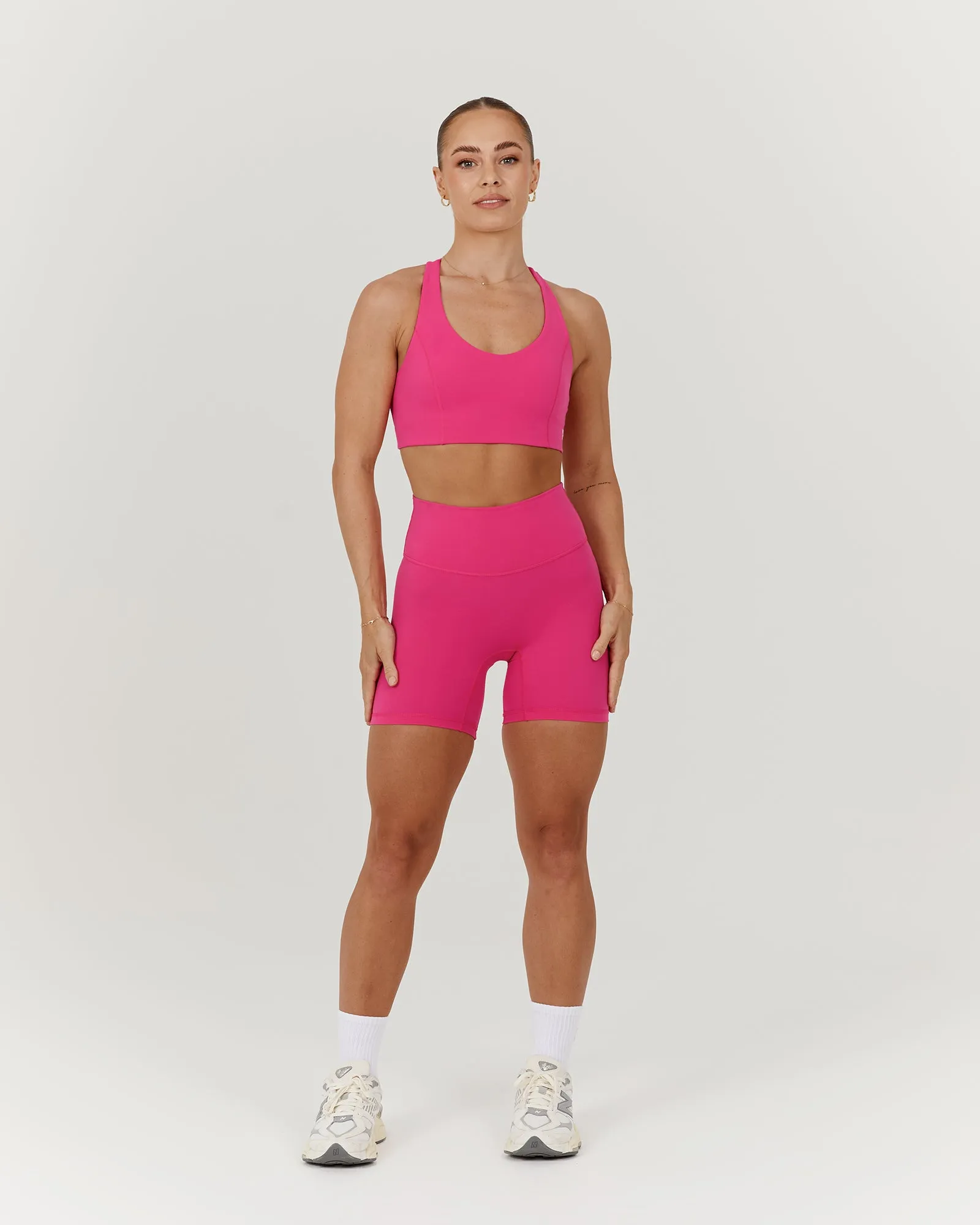 SCULPT BIKER SHORTS - DRAGONFRUIT